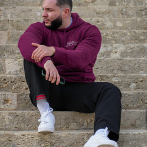 SWEAT À CAPUCHE NOVA STIMULATION – UNISEXE Portez votre motivation, en couleur. La tête haute.
